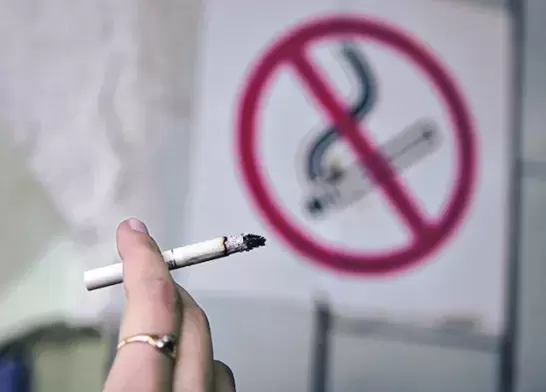 is smoking allowed in the entrance