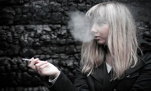 what is the dream of a smoking woman